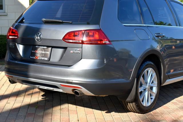 used 2017 Volkswagen Golf Alltrack car, priced at $5,984