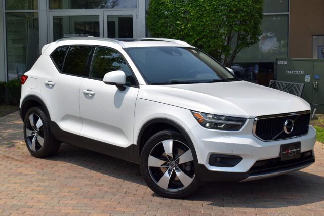 used 2022 Volvo XC40 car, priced at $20,142