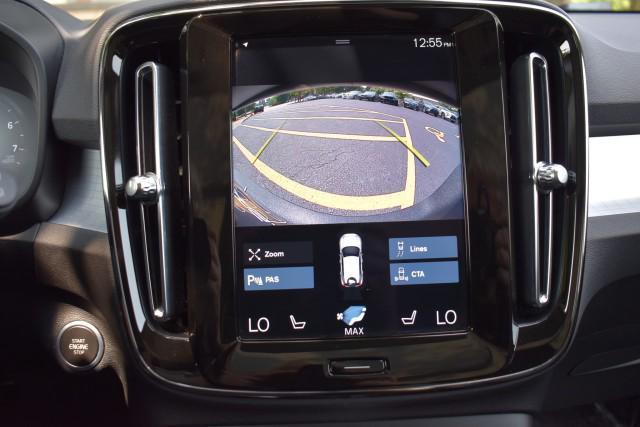 used 2022 Volvo XC40 car, priced at $20,142