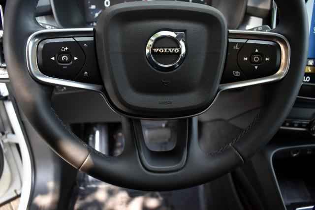 used 2022 Volvo XC40 car, priced at $20,142