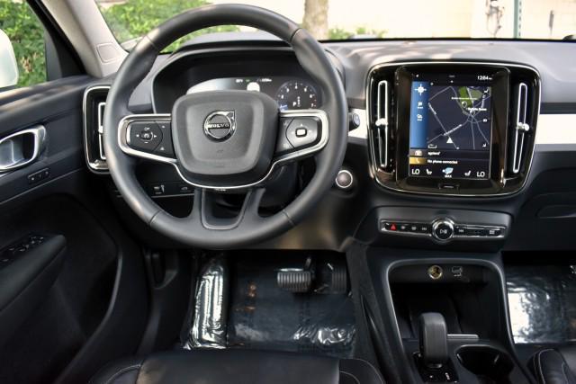 used 2022 Volvo XC40 car, priced at $20,142