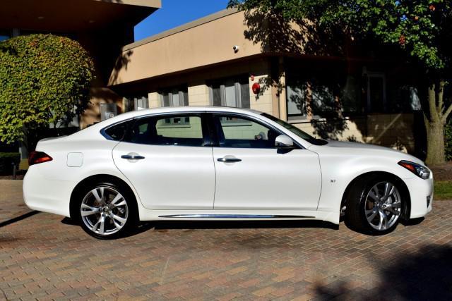 used 2017 INFINITI Q70L car, priced at $17,400