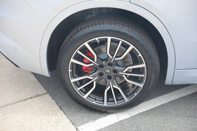 new 2024 Maserati Grecale car, priced at $75,660
