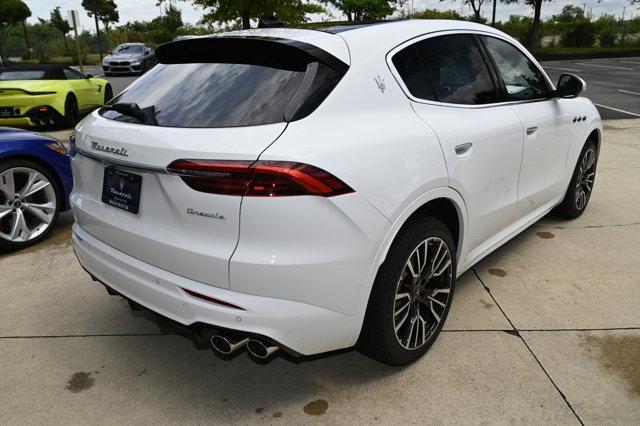 new 2025 Maserati Grecale car, priced at $77,085