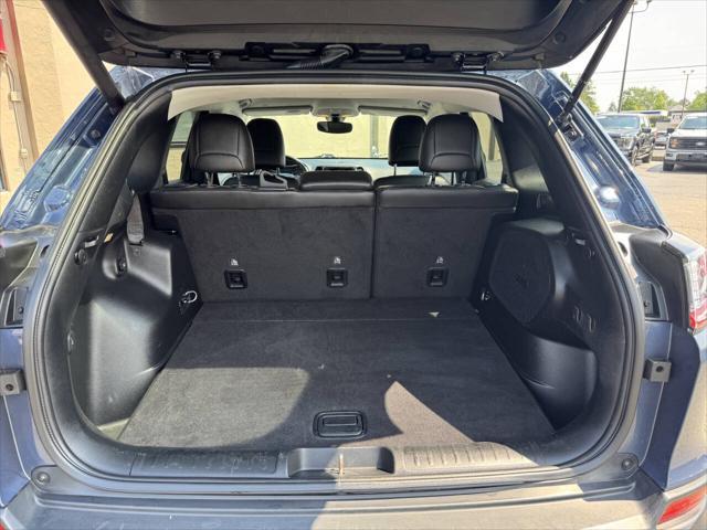 used 2020 Jeep Cherokee car, priced at $18,995