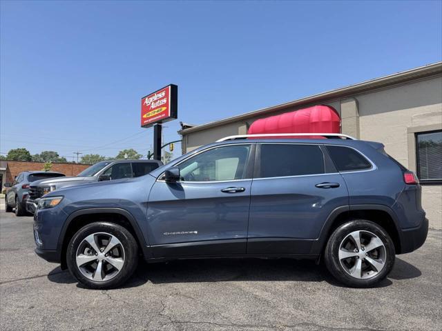 used 2020 Jeep Cherokee car, priced at $18,995