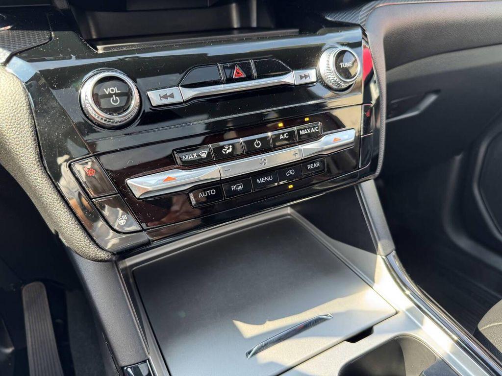 used 2024 Ford Explorer car, priced at $39,995