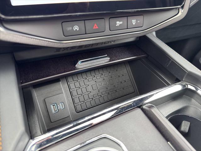 used 2024 Ford Expedition car, priced at $67,995