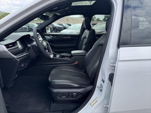 used 2023 Jeep Grand Cherokee car, priced at $33,495