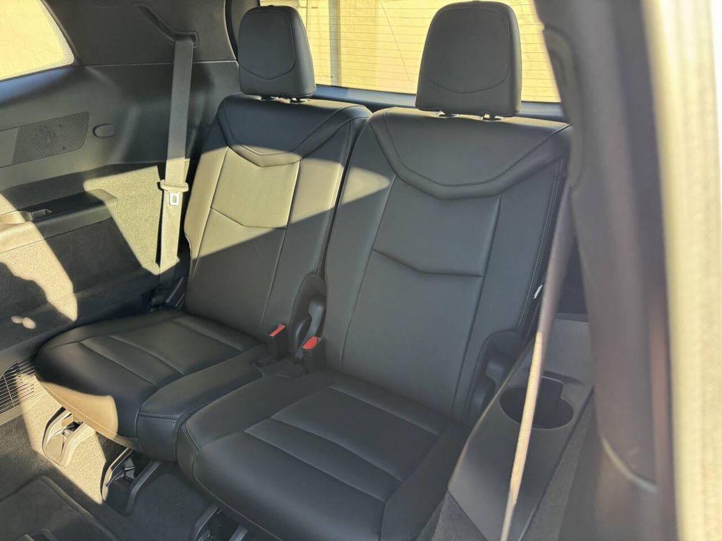 used 2023 Cadillac XT6 car, priced at $41,995