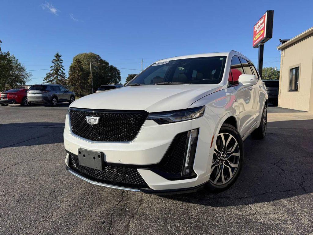 used 2023 Cadillac XT6 car, priced at $41,995