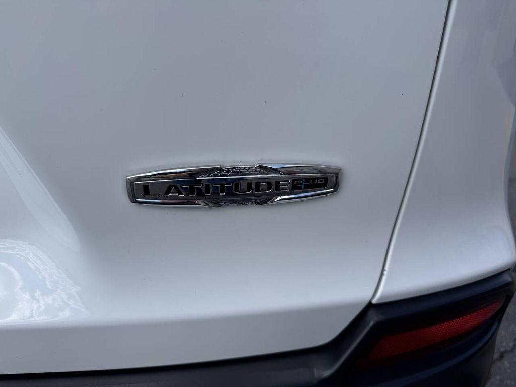 used 2020 Jeep Cherokee car, priced at $18,995