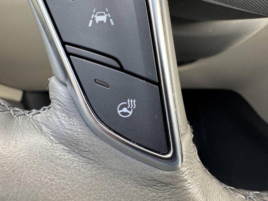 used 2022 Cadillac XT5 car, priced at $32,995