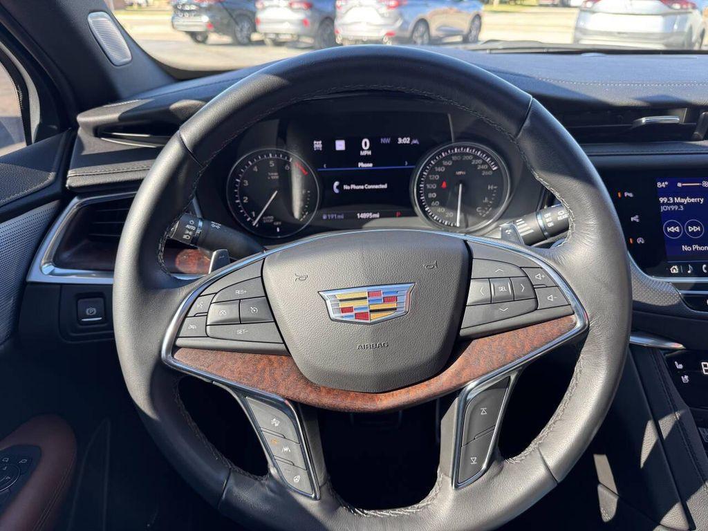 used 2024 Cadillac XT5 car, priced at $42,995
