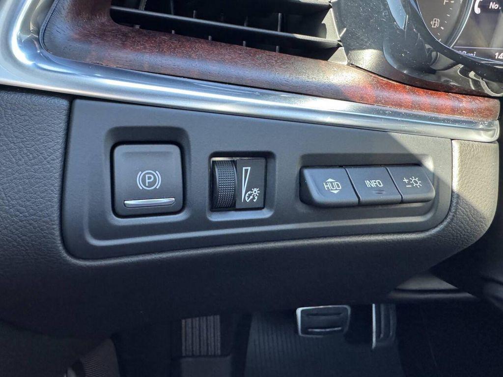 used 2024 Cadillac XT5 car, priced at $42,995