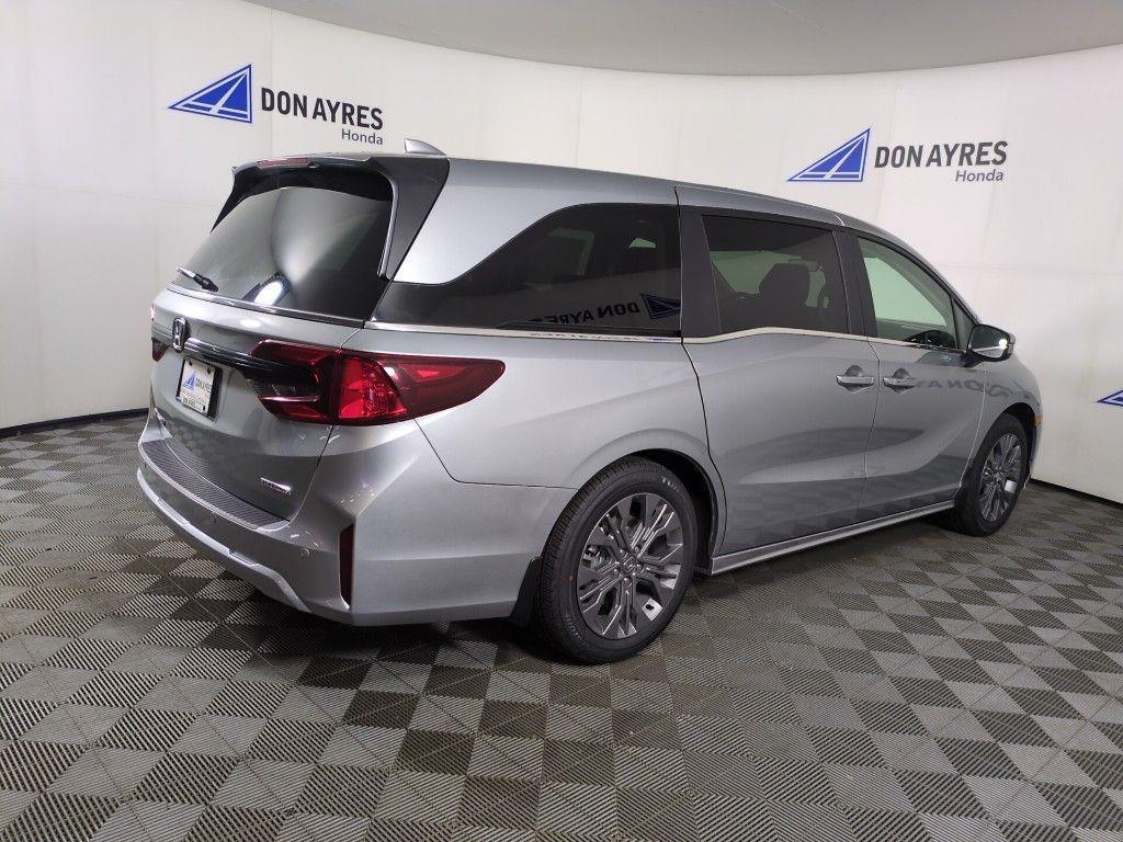 new 2025 Honda Odyssey car, priced at $48,005