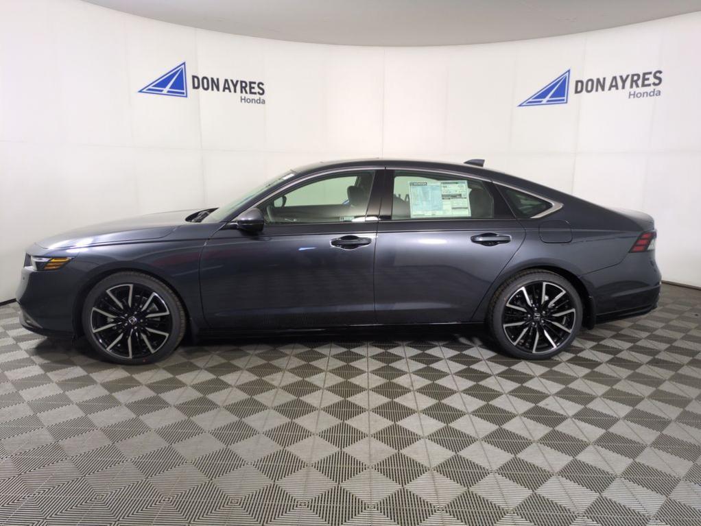 new 2025 Honda Accord Hybrid car, priced at $38,154