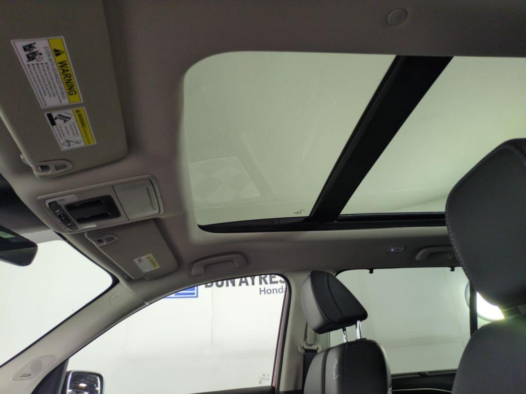 new 2025 Honda Pilot car, priced at $51,199