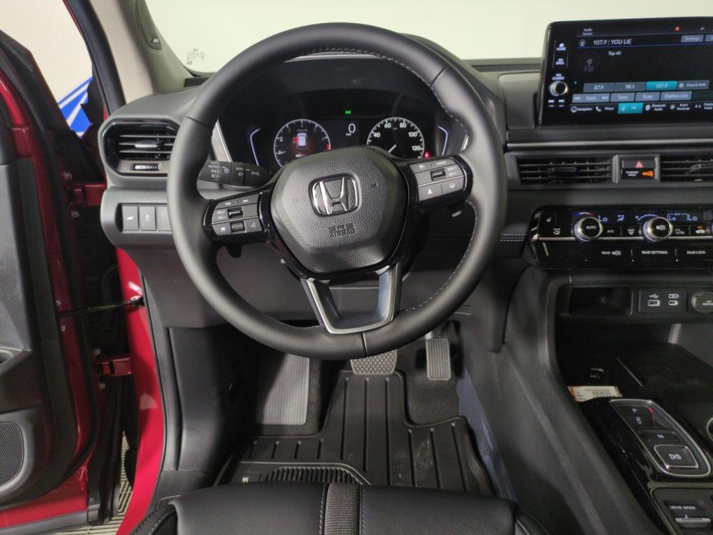 new 2025 Honda Pilot car, priced at $57,632