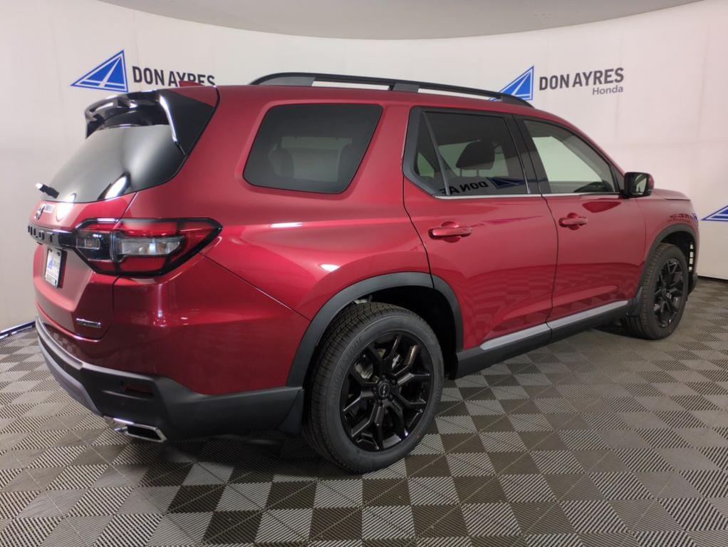 new 2025 Honda Pilot car, priced at $57,632
