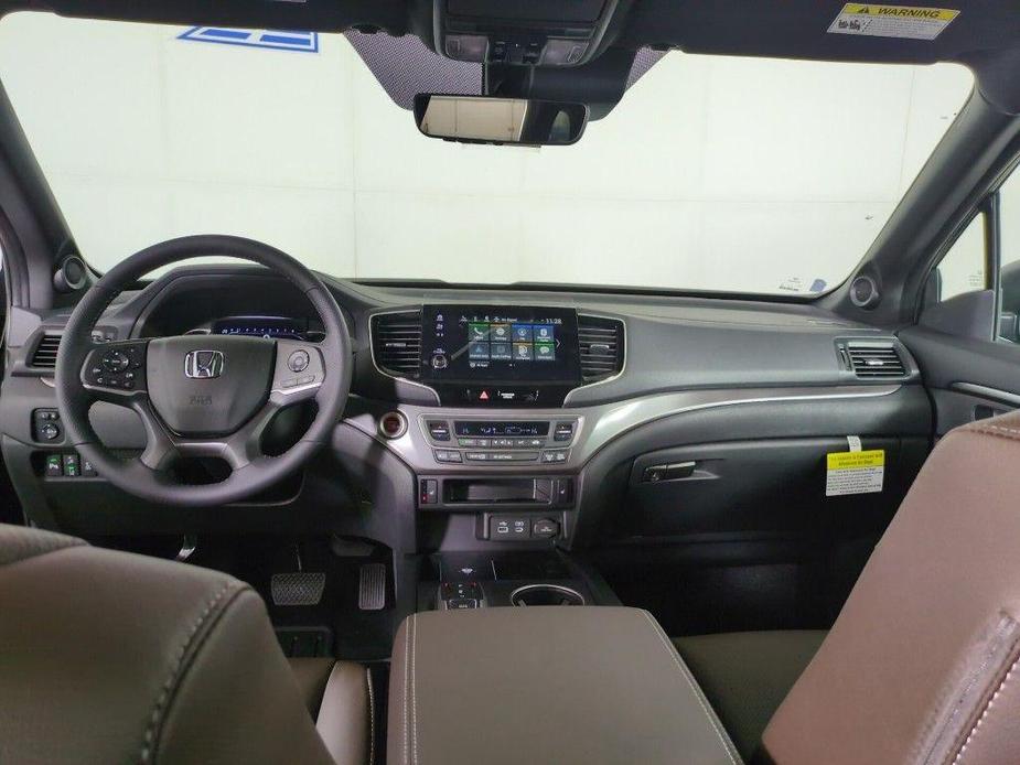 new 2025 Honda Passport car, priced at $45,595