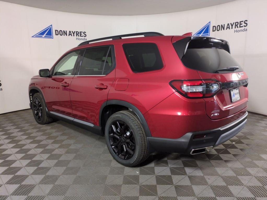 new 2025 Honda Pilot car, priced at $57,677