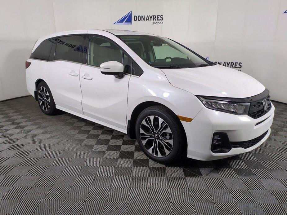 new 2025 Honda Odyssey car, priced at $52,730