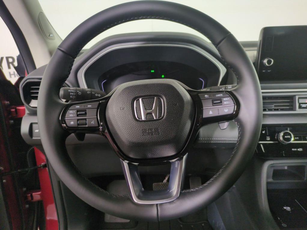 new 2025 Honda Pilot car, priced at $52,549