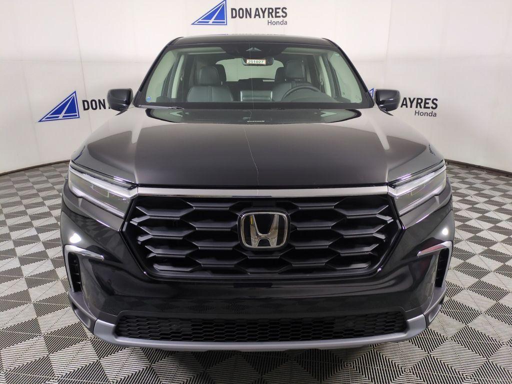 new 2025 Honda Pilot car, priced at $48,475