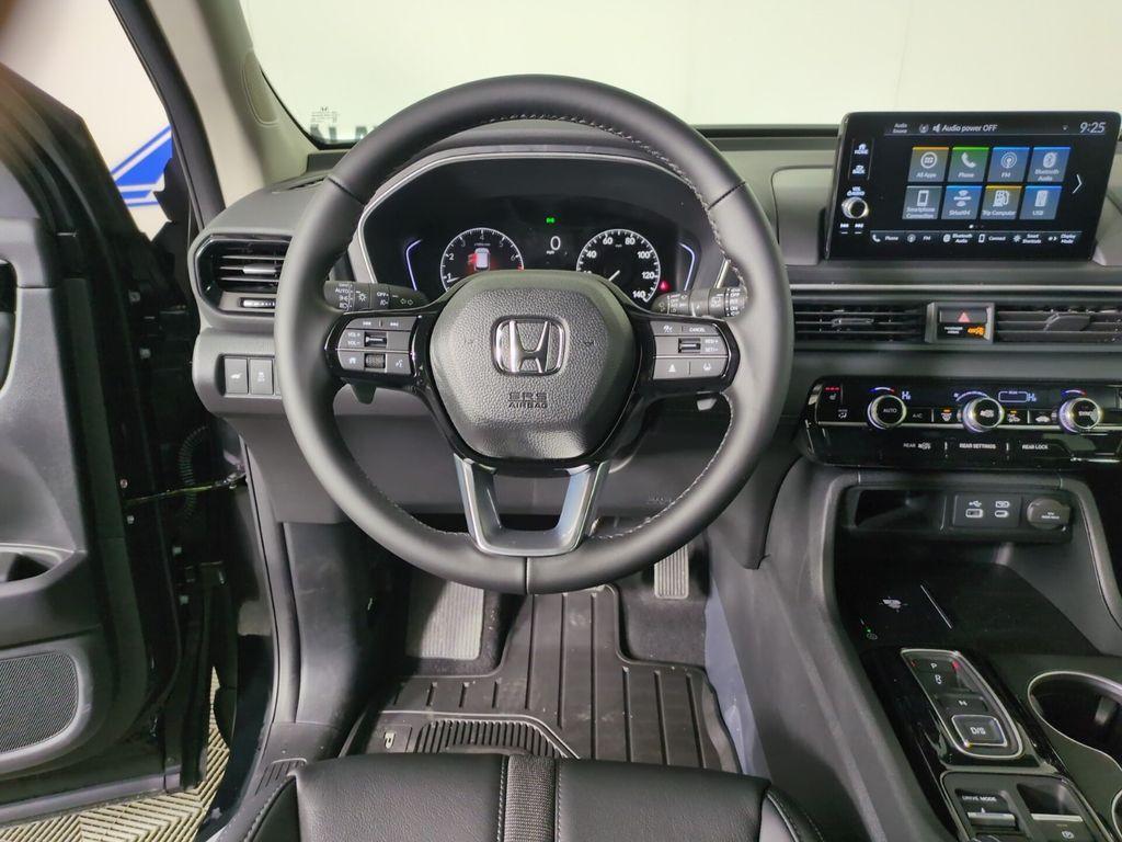 new 2025 Honda Pilot car, priced at $48,475