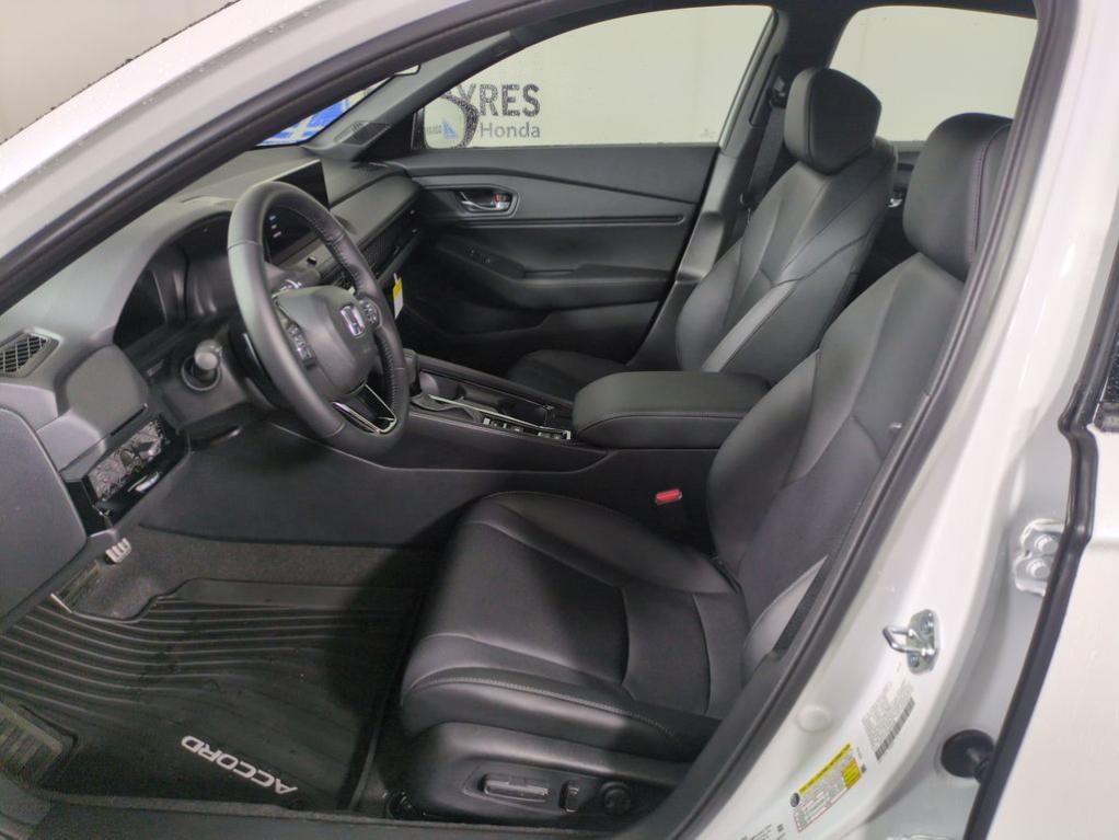 new 2025 Honda Accord Hybrid car, priced at $37,879