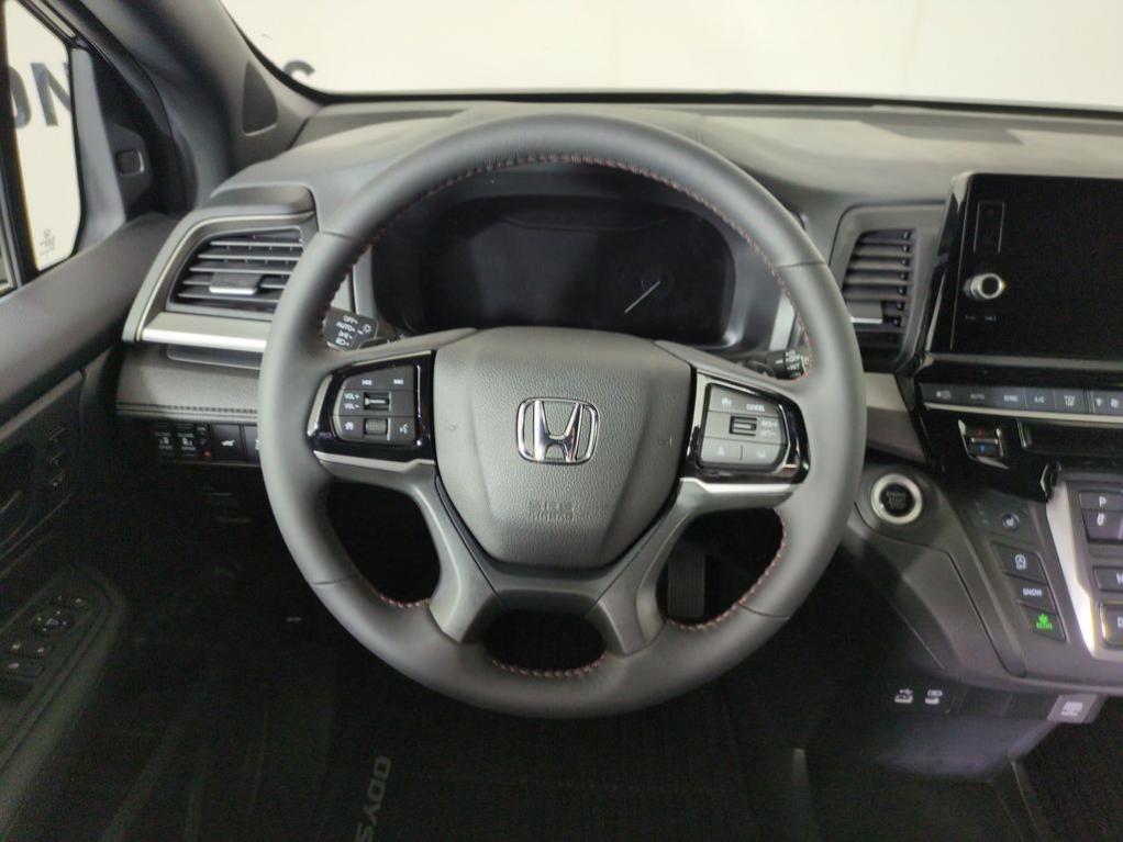 new 2026 Honda Odyssey car, priced at $43,621