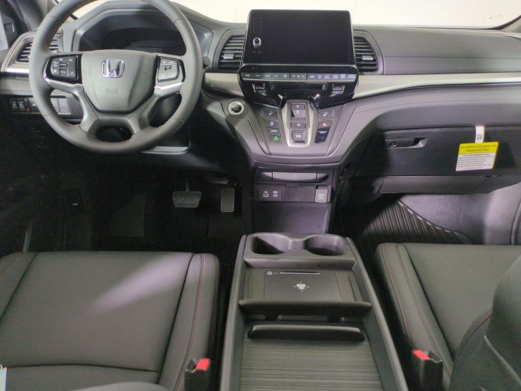 new 2026 Honda Odyssey car, priced at $43,621