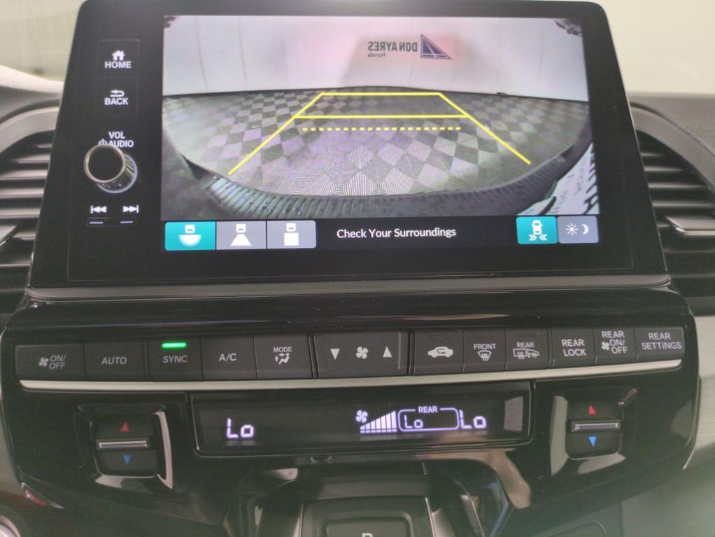 new 2026 Honda Odyssey car, priced at $43,621