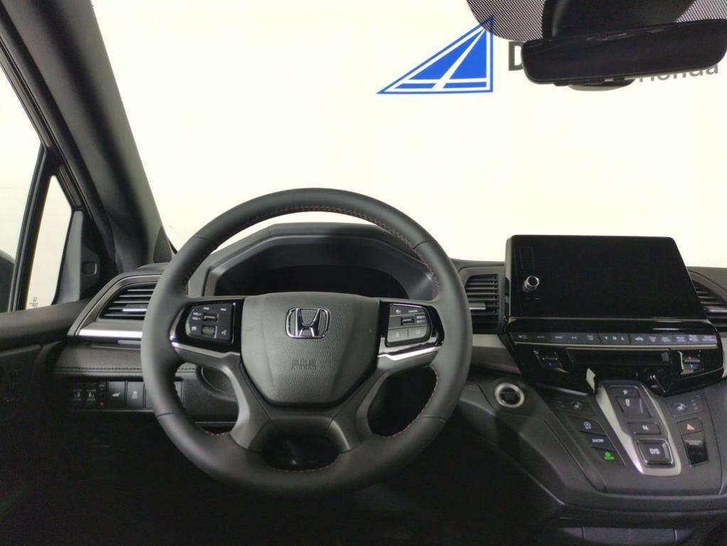 new 2026 Honda Odyssey car, priced at $43,621