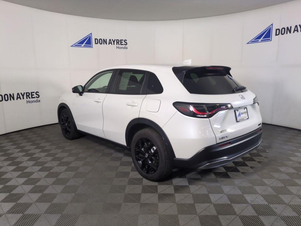 used 2025 Honda HR-V car, priced at $27,999