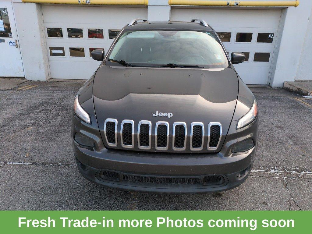 used 2016 Jeep Cherokee car, priced at $10,999