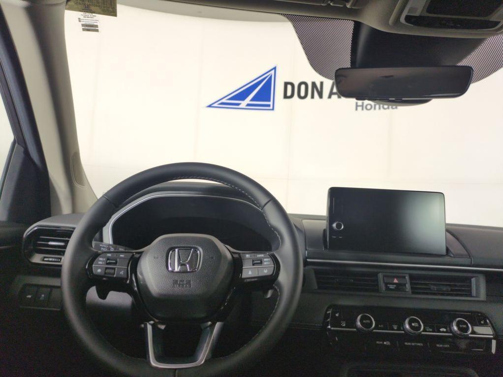 new 2025 Honda Pilot car, priced at $48,049