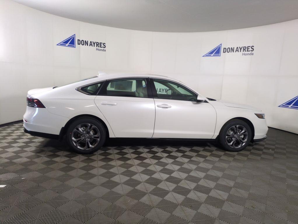 new 2025 Honda Accord Hybrid car, priced at $36,129