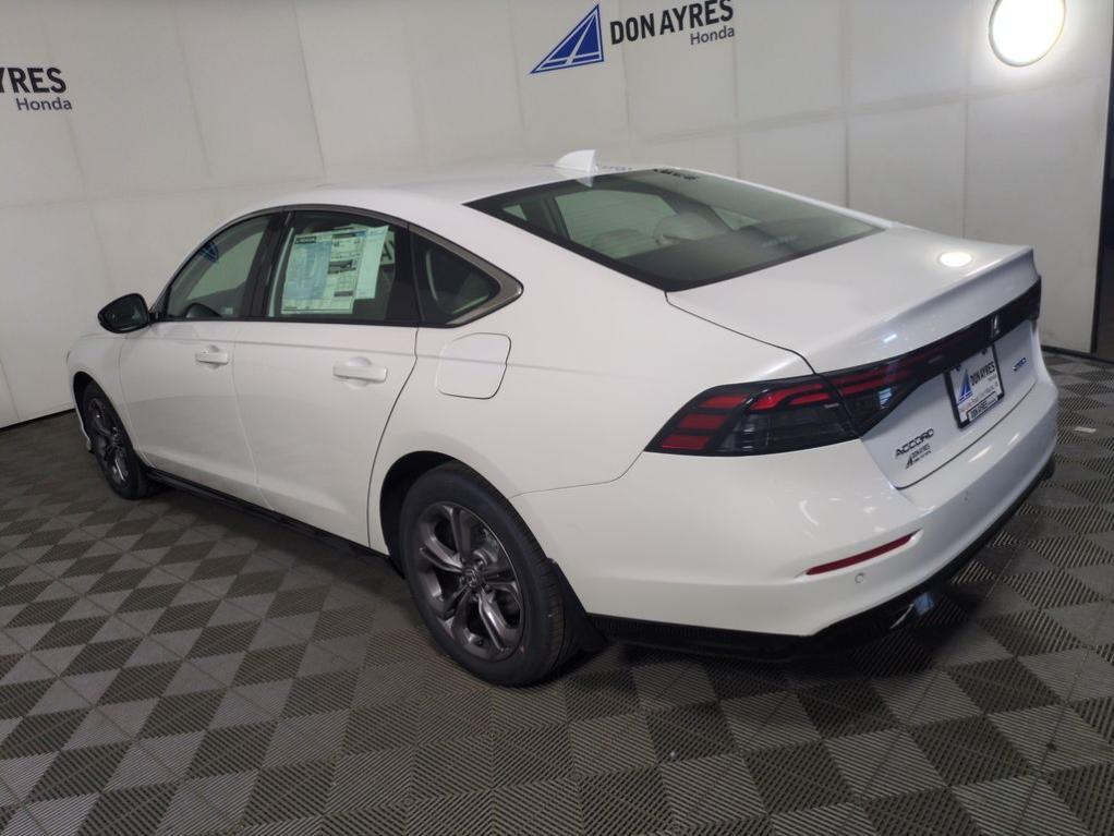 new 2025 Honda Accord Hybrid car, priced at $36,129