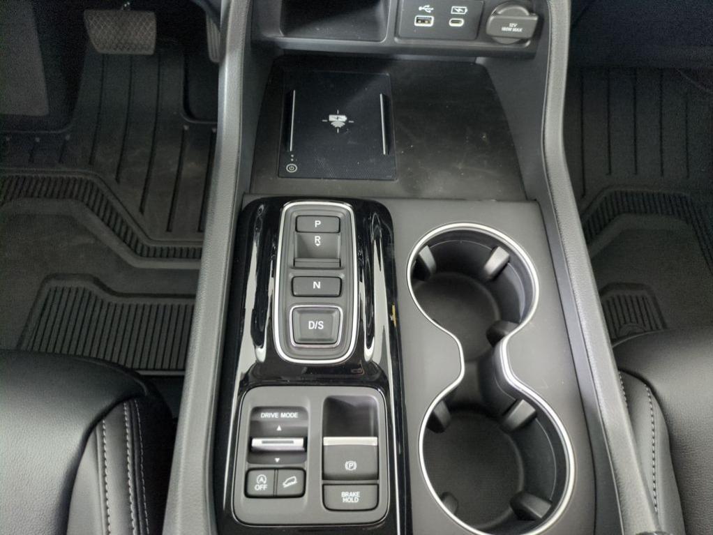 new 2025 Honda Pilot car, priced at $48,926