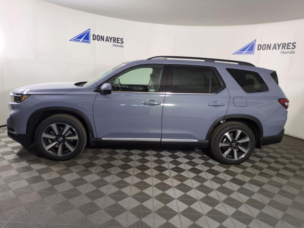 new 2025 Honda Pilot car, priced at $53,539