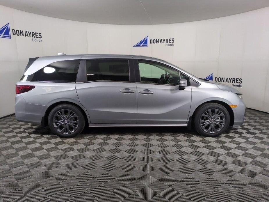 new 2025 Honda Odyssey car, priced at $48,005