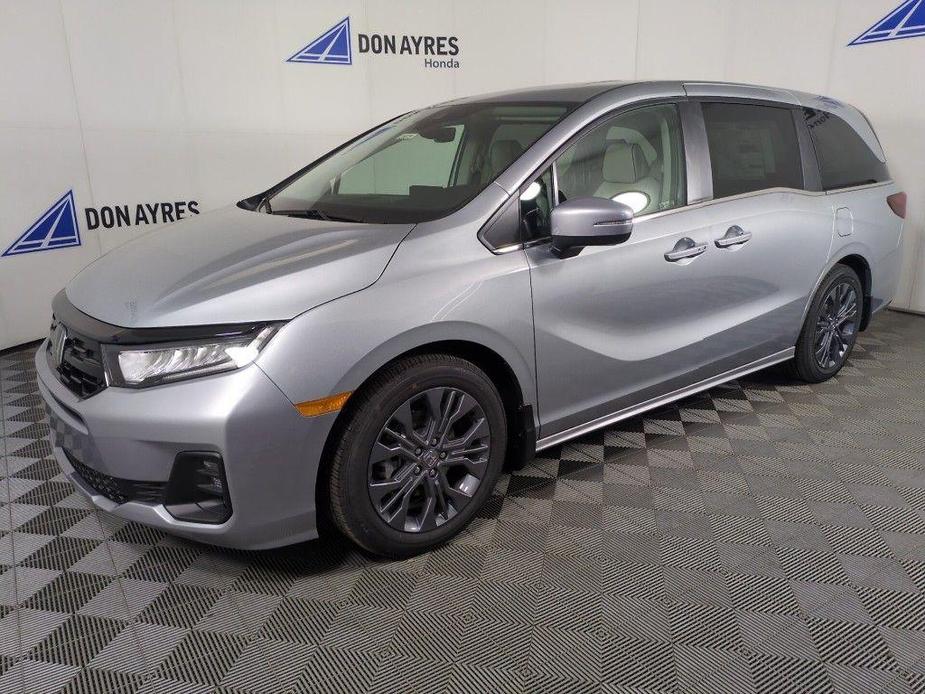 new 2025 Honda Odyssey car, priced at $48,005