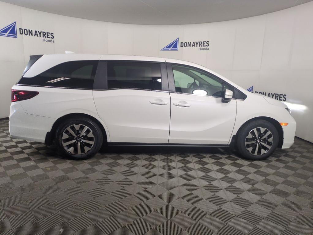 new 2026 Honda Odyssey car, priced at $45,744