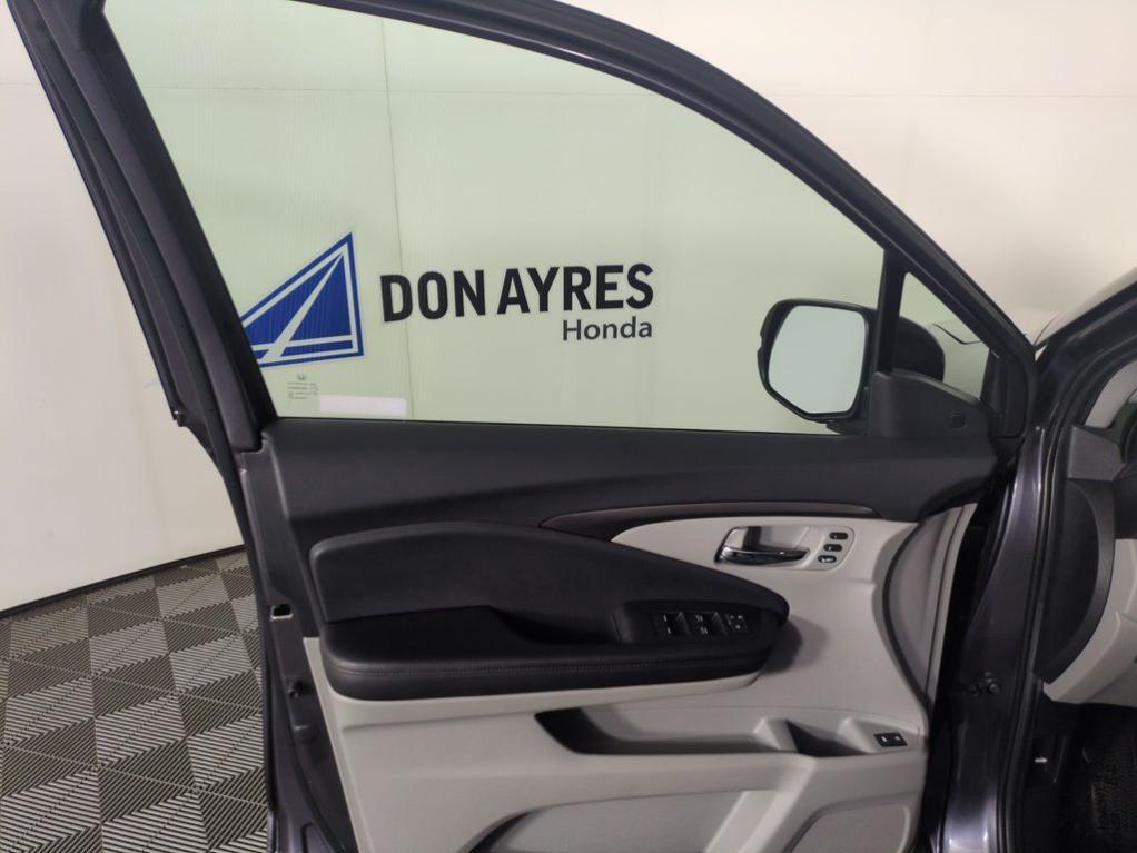 used 2020 Honda Pilot car, priced at $22,925