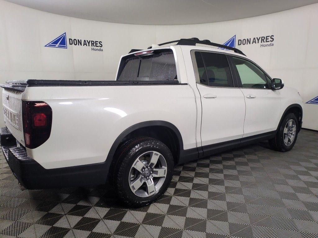 new 2025 Honda Ridgeline car, priced at $47,385