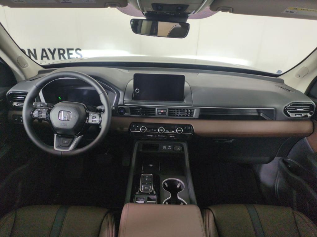 new 2025 Honda Pilot car, priced at $61,361