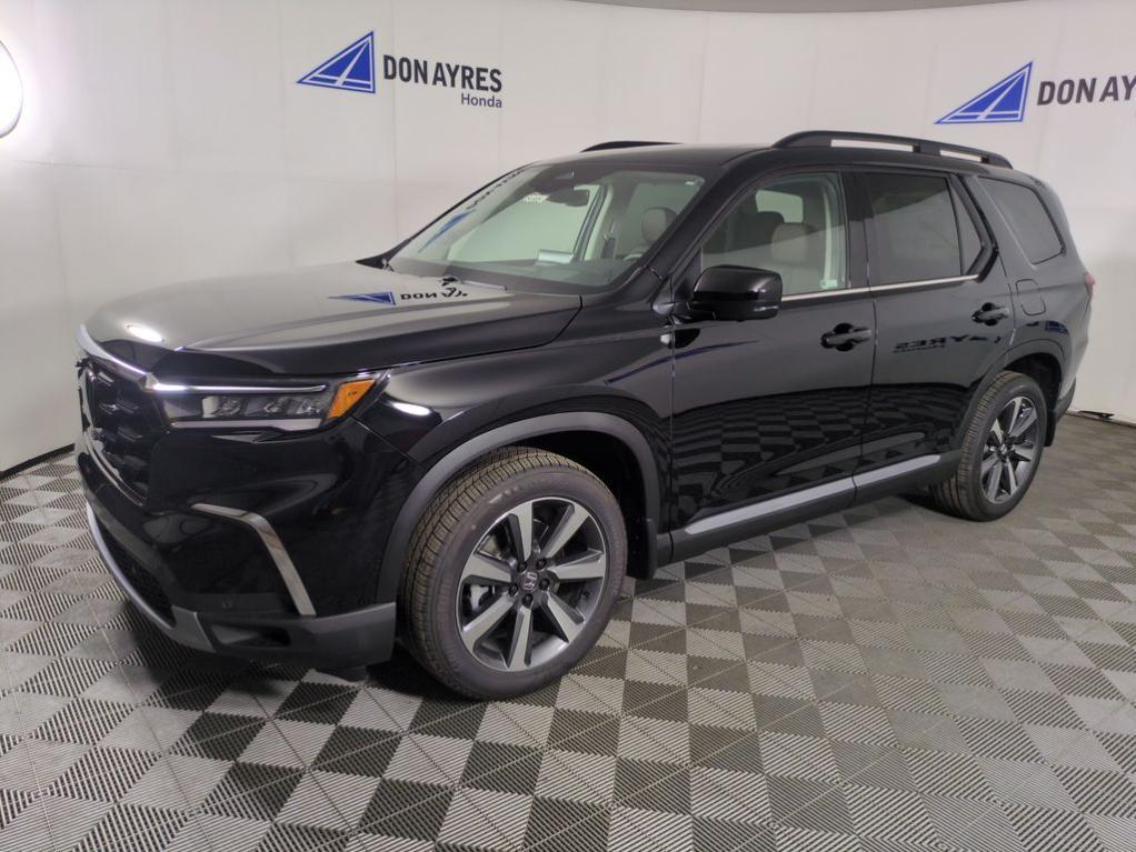 new 2025 Honda Pilot car, priced at $61,361