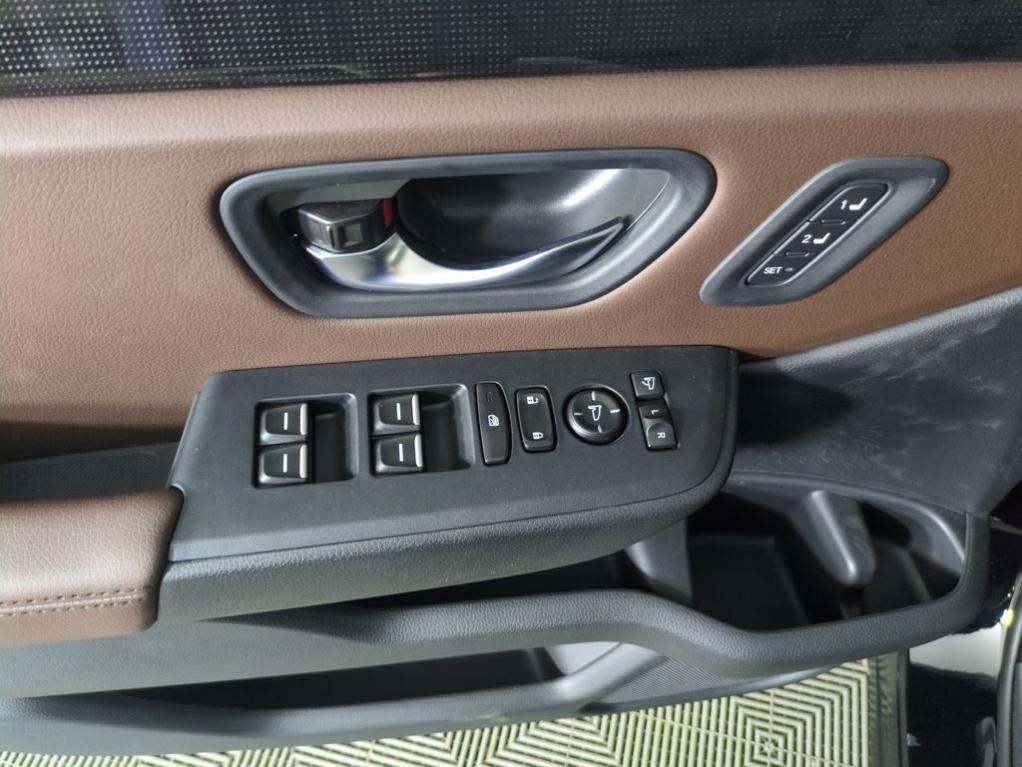 new 2025 Honda Pilot car, priced at $61,361